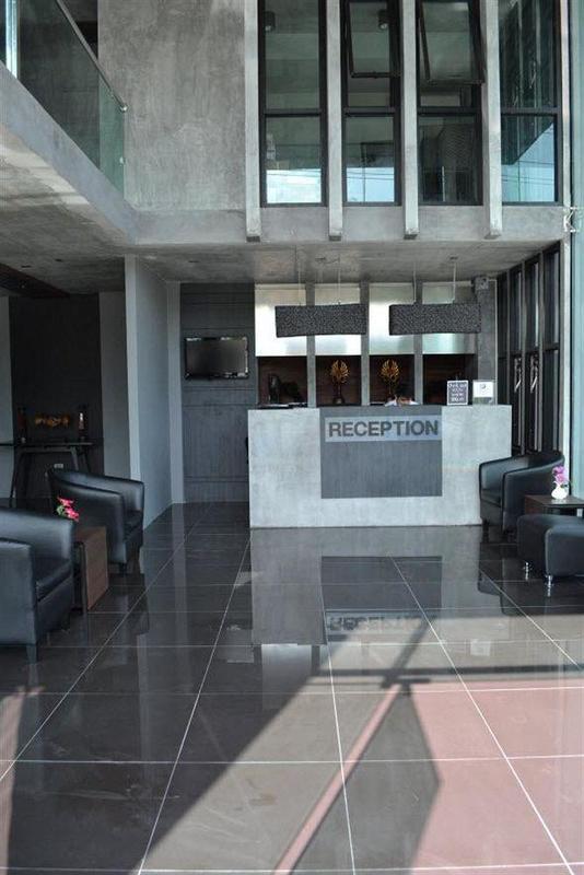 B2 Black Business And Budget Hotel Чиангмай Экстерьер фото