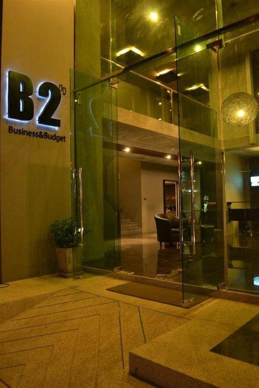 B2 Black Business And Budget Hotel Чиангмай Экстерьер фото